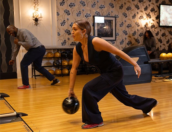 High Rollers Luxury Lanes & Sports Lounge