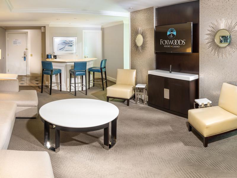 Grand Pequot Tower Petite Suite