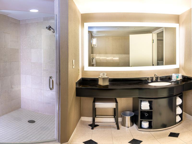 Grand Pequot Tower Petite Suite